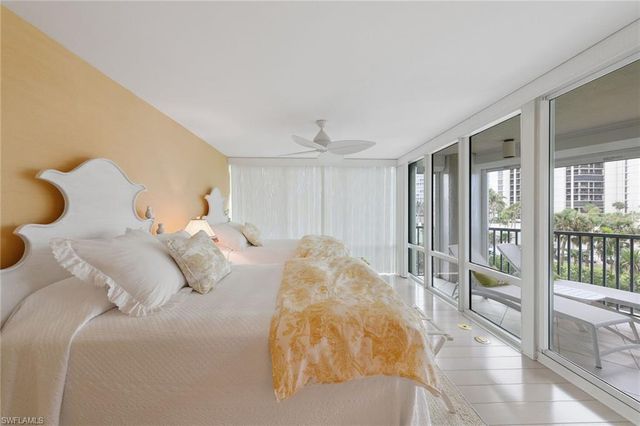 4651 Gulf Shore BLVD N # 101, Naples, FL 34103