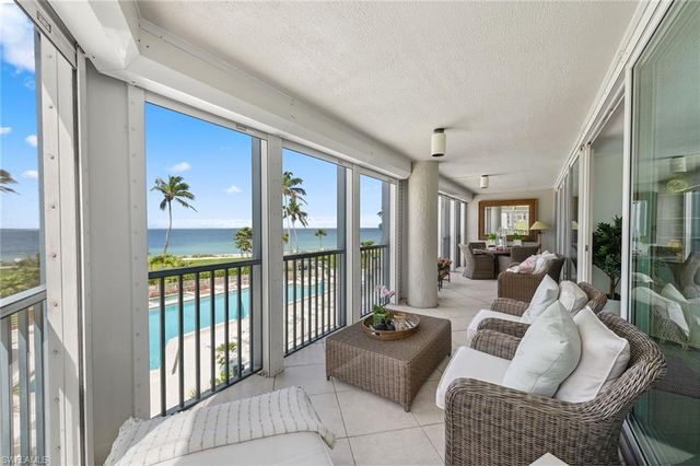 4651 Gulf Shore BLVD N # 101, Naples, FL 34103