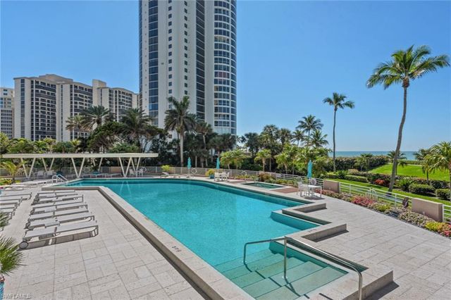 4651 Gulf Shore BLVD N # 101, Naples, FL 34103
