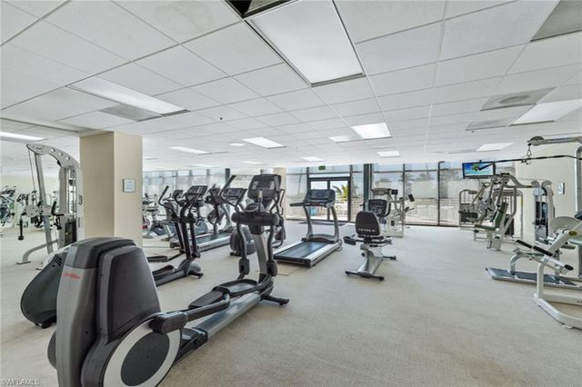 4651 Gulf Shore BLVD N # 101, Naples, FL 34103