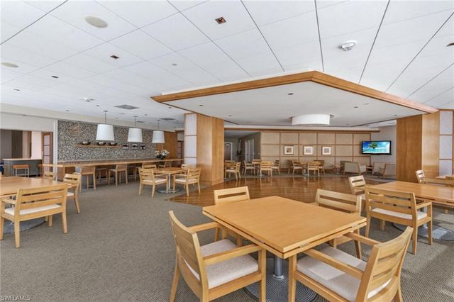 4651 Gulf Shore BLVD N # 101, Naples, FL 34103