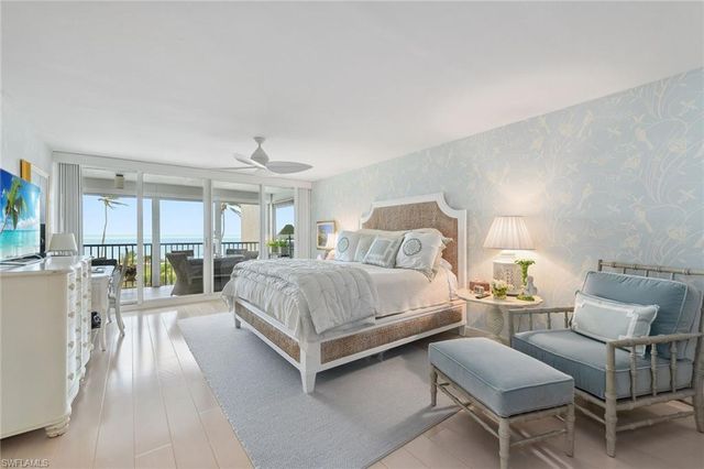 4651 Gulf Shore BLVD N # 101, Naples, FL 34103
