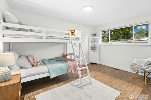 813 Kirkland Avenue NE, Renton, WA 98056