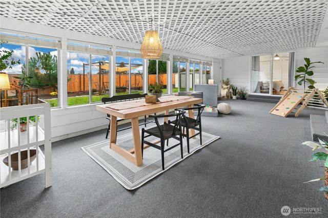 813 Kirkland Avenue NE, Renton, WA 98056