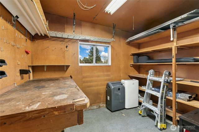 813 Kirkland Avenue NE, Renton, WA 98056