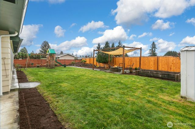 813 Kirkland Avenue NE, Renton, WA 98056