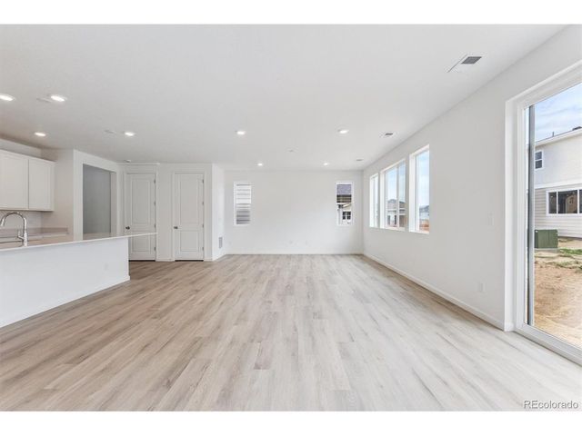 45915 Wood Thrush Ave, Bennett, CO 80102