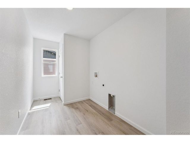 45915 Wood Thrush Ave, Bennett, CO 80102