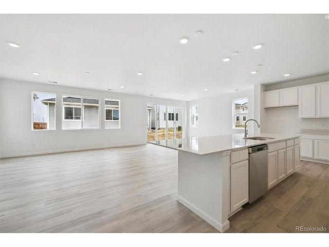 45915 Wood Thrush Ave, Bennett, CO 80102