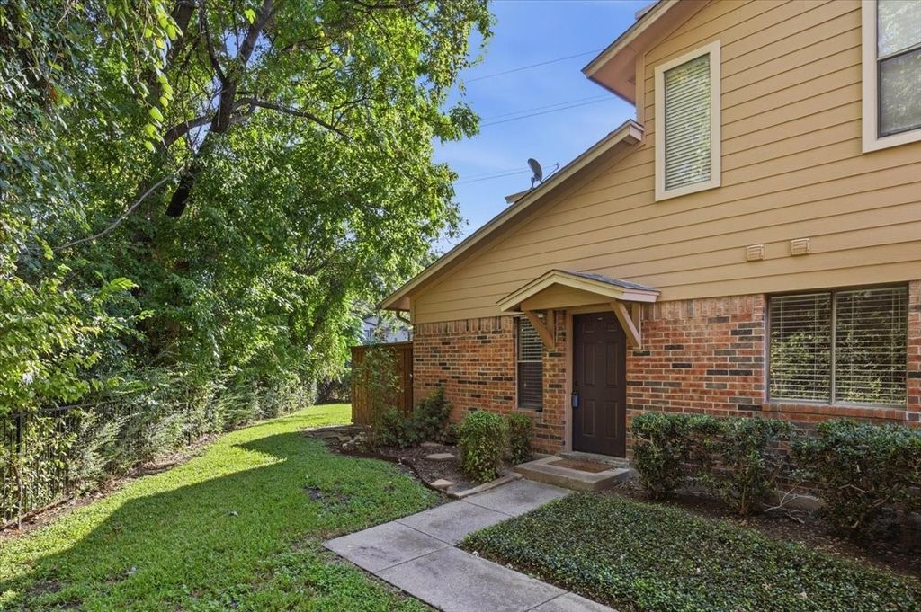 5638 Cedar Creek Drive, Benbrook, TX 76109 — exterior