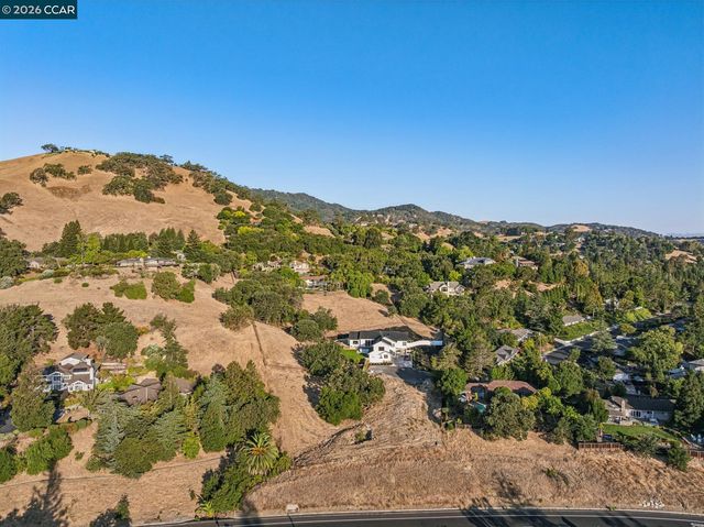 1800 Del Rey St, Lafayette, CA 94549