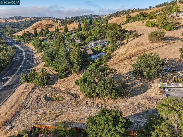 1800 Del Rey St, Lafayette, CA 94549