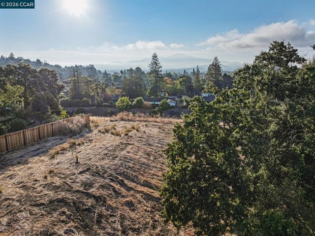 1800 Del Rey St, Lafayette, CA 94549