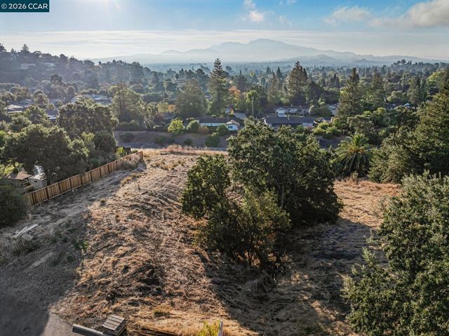 1800 Del Rey St, Lafayette, CA 94549