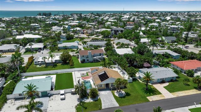 210 84TH STREET, Holmes Beach, FL 34217