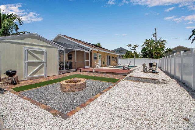 210 84TH STREET, Holmes Beach, FL 34217