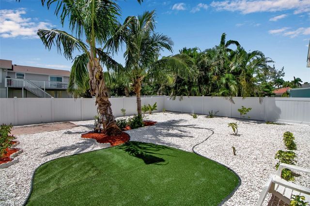 210 84TH STREET, Holmes Beach, FL 34217