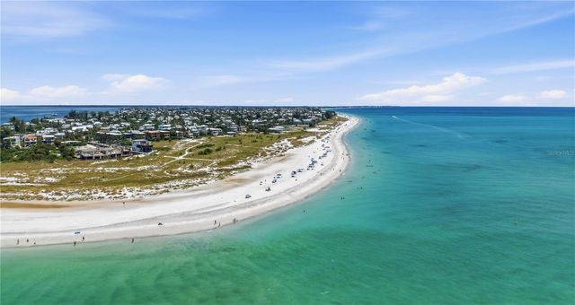 210 84TH STREET, Holmes Beach, FL 34217