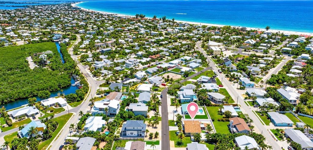 210 84TH STREET, HOLMES BEACH, FL 34217 — photo 2