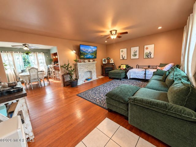 210 Village Way, Brick, NJ 08724