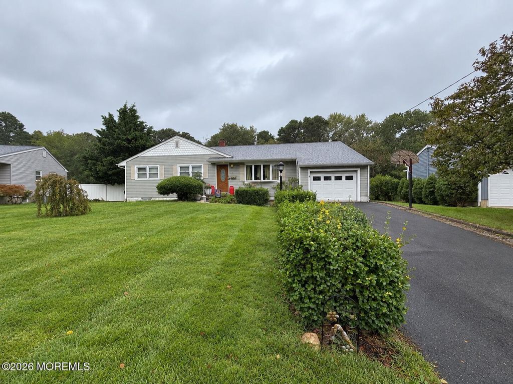 210 Village Way, Brick, NJ 08724