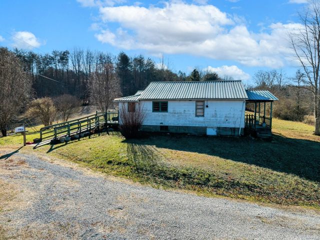 1500 Craig Road, Williamsburg, KY 40769