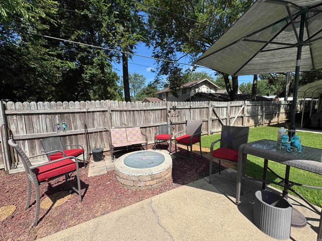 1012 S Leslie Street, Stuttgart, AR 72160