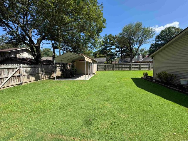 1012 S Leslie Street, Stuttgart, AR 72160