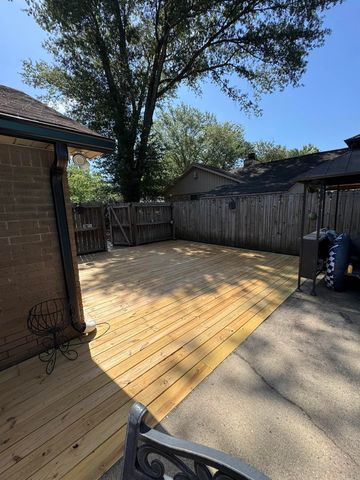 1012 S Leslie Street, Stuttgart, AR 72160