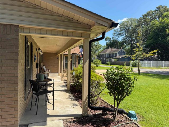 1012 S Leslie Street, Stuttgart, AR 72160