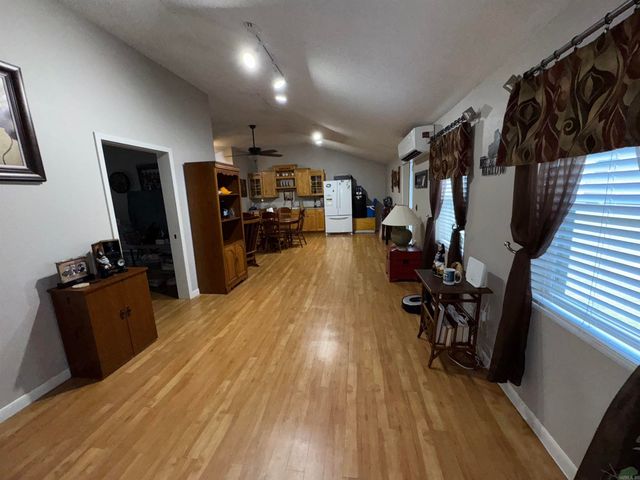 1012 S Leslie Street, Stuttgart, AR 72160