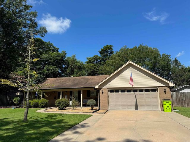 1012 S Leslie Street, Stuttgart, AR 72160