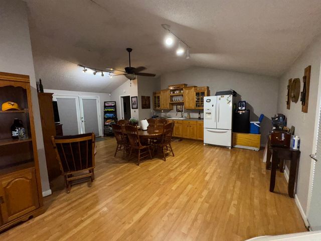 1012 S Leslie Street, Stuttgart, AR 72160