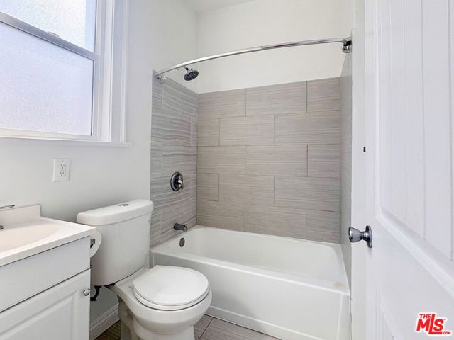 244 S Alexandria Avenue, Los Angeles, CA 90004