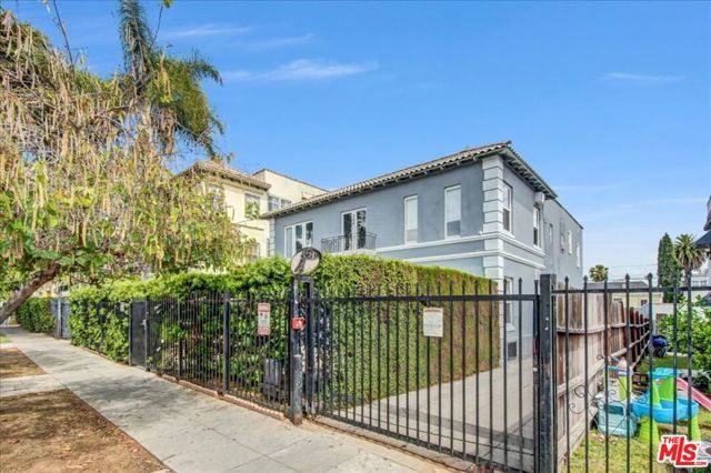 244 S Alexandria Avenue, Los Angeles, CA 90004