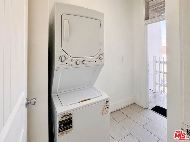 244 S Alexandria Avenue, Los Angeles, CA 90004