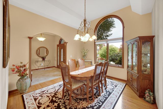 97 Scotscraig Drive, Valparaiso, IN 46385