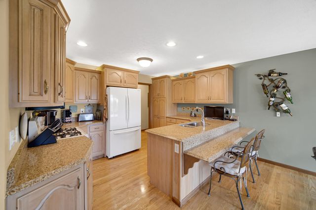 97 Scotscraig Drive, Valparaiso, IN 46385