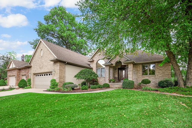 97 Scotscraig Drive, Valparaiso, IN 46385