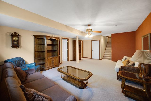 97 Scotscraig Drive, Valparaiso, IN 46385