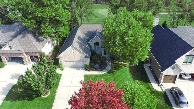 97 Scotscraig Drive, Valparaiso, IN 46385