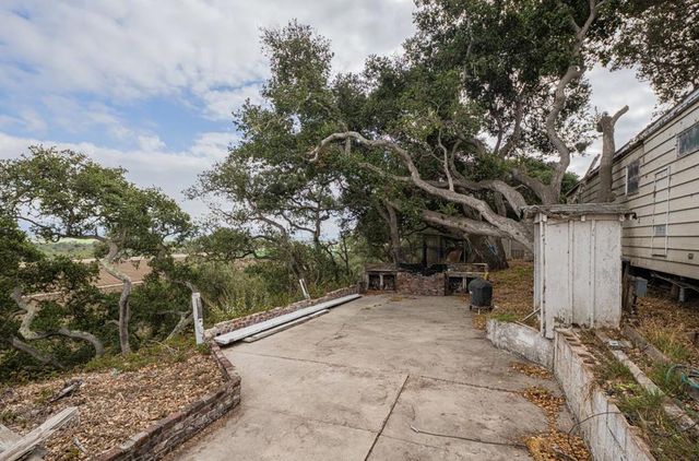 905 W Blanco Road, Salinas, CA 93908