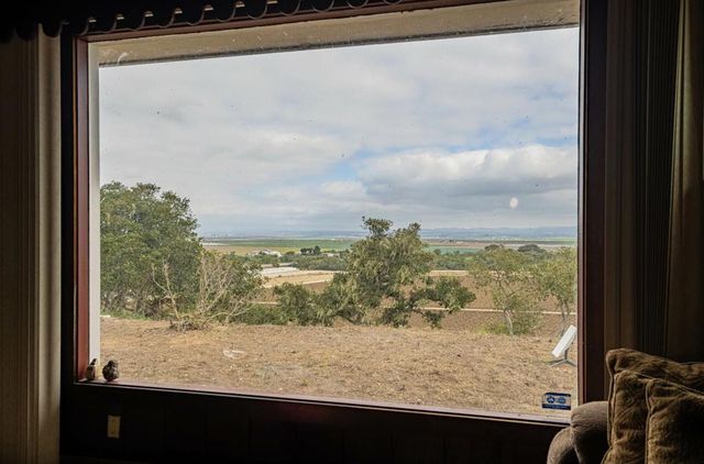 905 W Blanco Road, Salinas, CA 93908