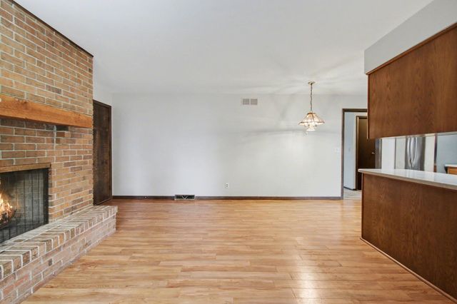 124 S Smoke Road, Valparaiso, IN 46385