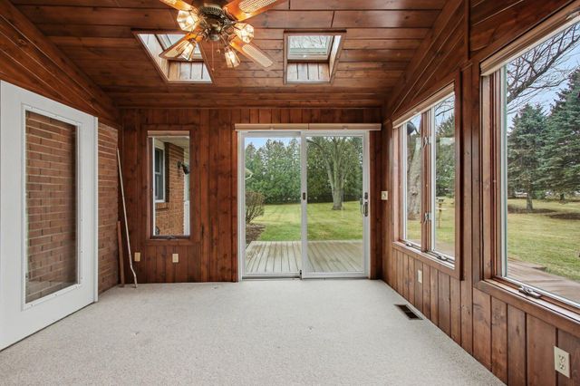 124 S Smoke Road, Valparaiso, IN 46385