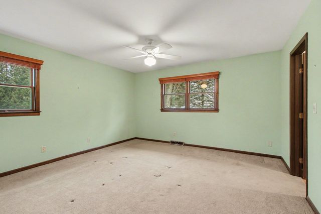 124 S Smoke Road, Valparaiso, IN 46385