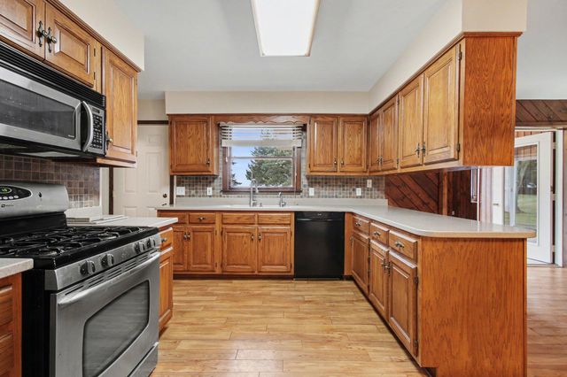 124 S Smoke Road, Valparaiso, IN 46385