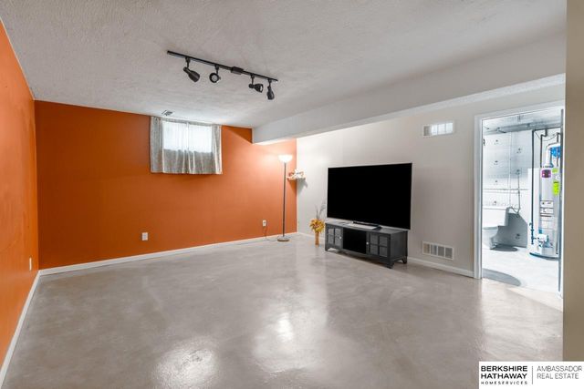 4319 N 130 Avenue, Omaha, NE 68164