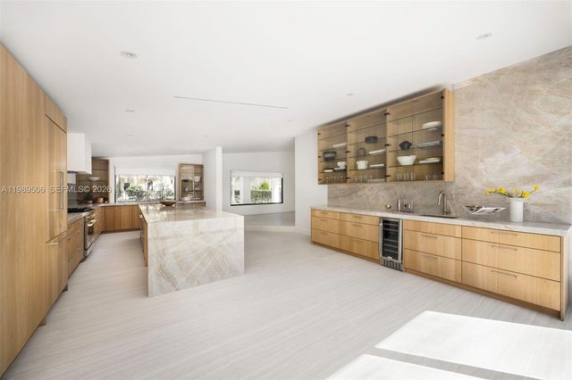 8800 SW 118th St, Miami, FL 33176