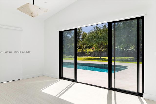 8800 SW 118th St, Miami, FL 33176